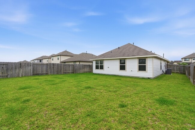 Building Photo - 11138 N Lake Mist Ln