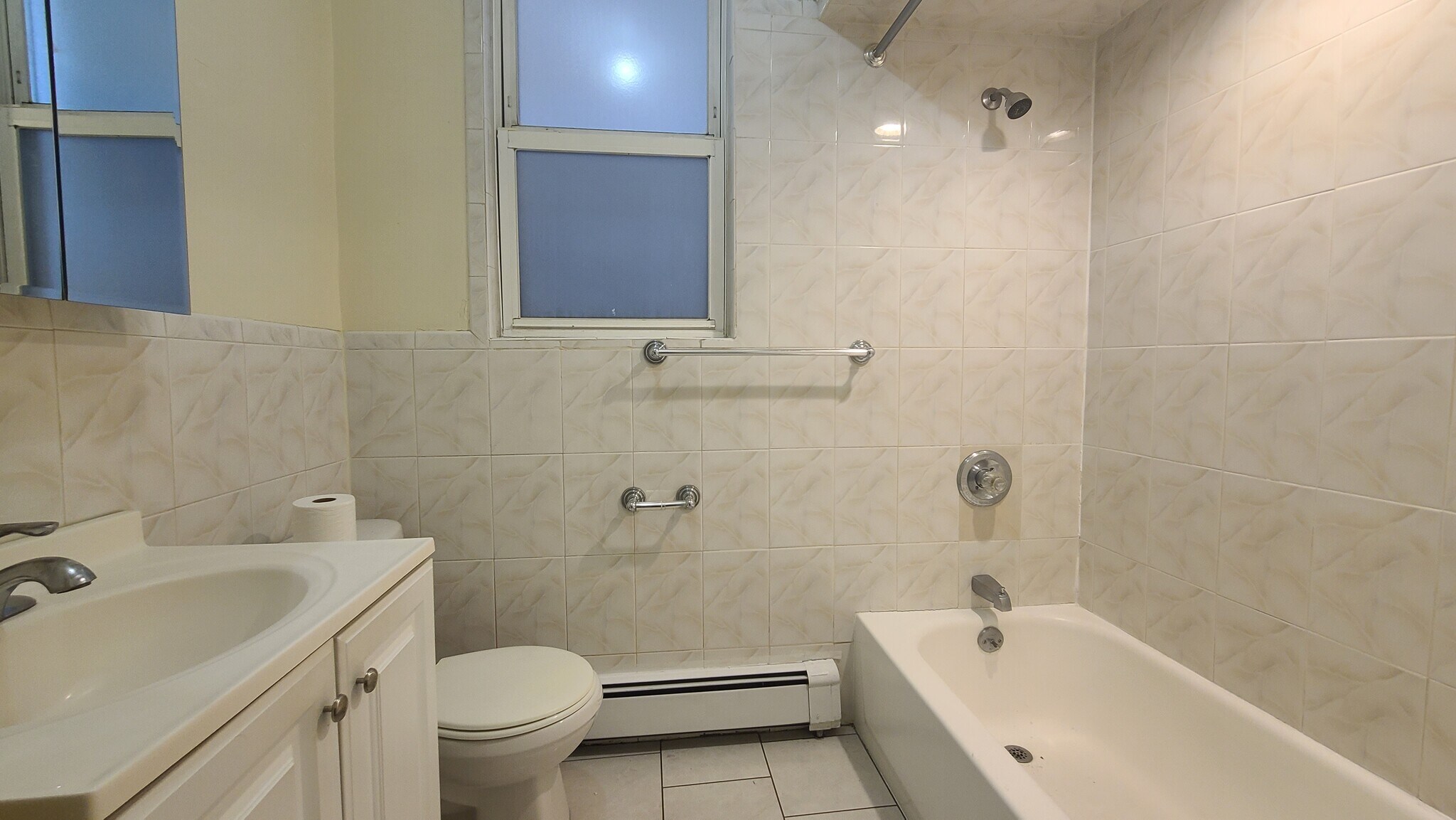 Building Photo - 32 Armstrong Ave