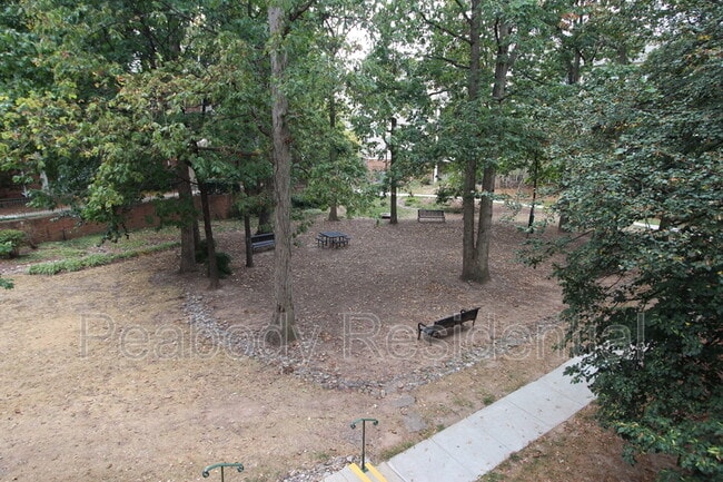 Building Photo - 12913 Alton Square