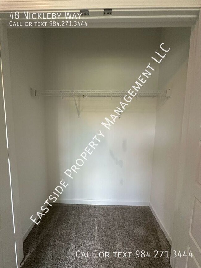 Building Photo - 48 Nickleby Wy