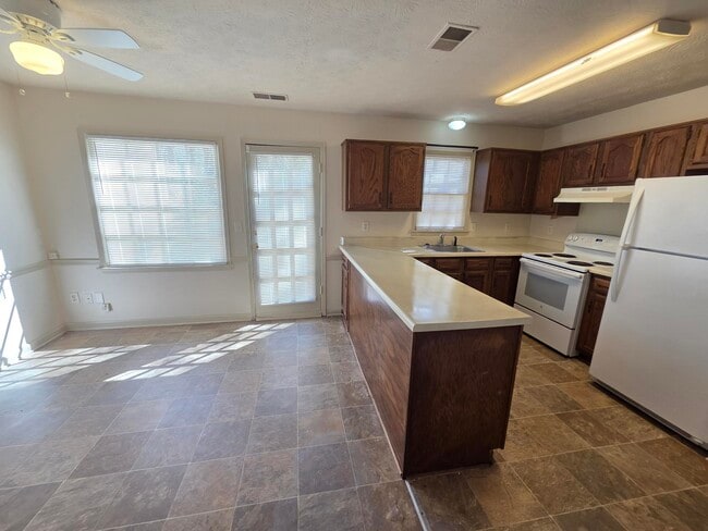 Building Photo - 4346 Redgate Rd