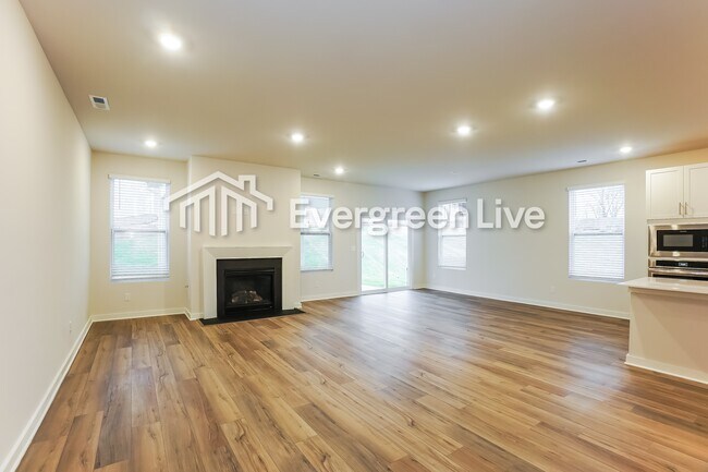 Building Photo - 856 Bur Oak Ct