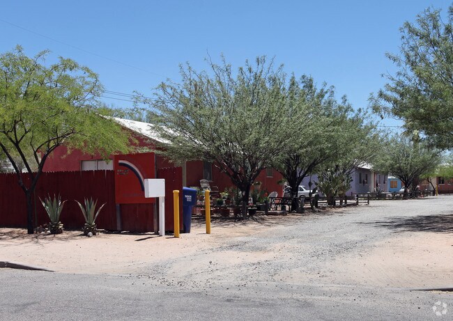 Primary Photo - Rainbow Village