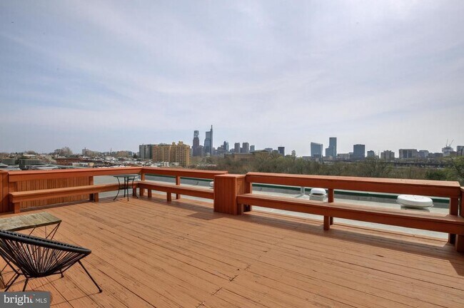 Building Photo - 825 N 29th St