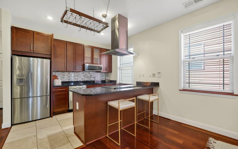 Building Photo - 3573 Warder St NW