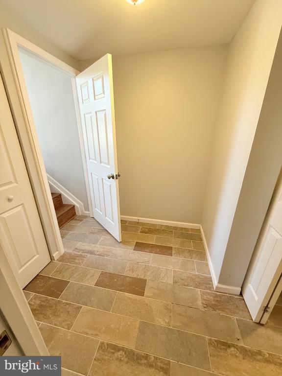 Building Photo - 7250 LASTING Way