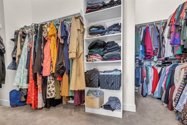 Building Photo - 144 Knightsbridge Park Ln