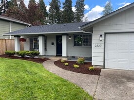 Building Photo - 2327 Don St