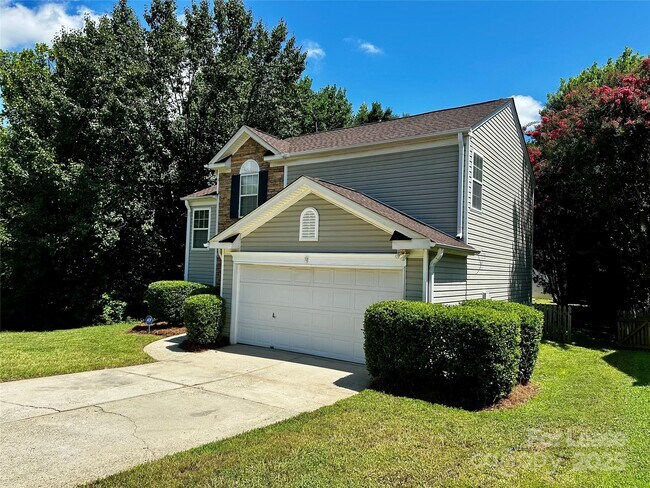 Building Photo - 8708 Laurel Run Dr
