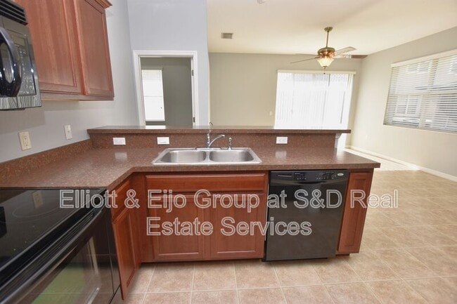 Building Photo - 6508 Sedgeford Dr