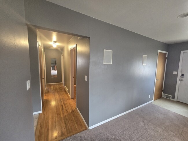 Building Photo - 124 W Water St