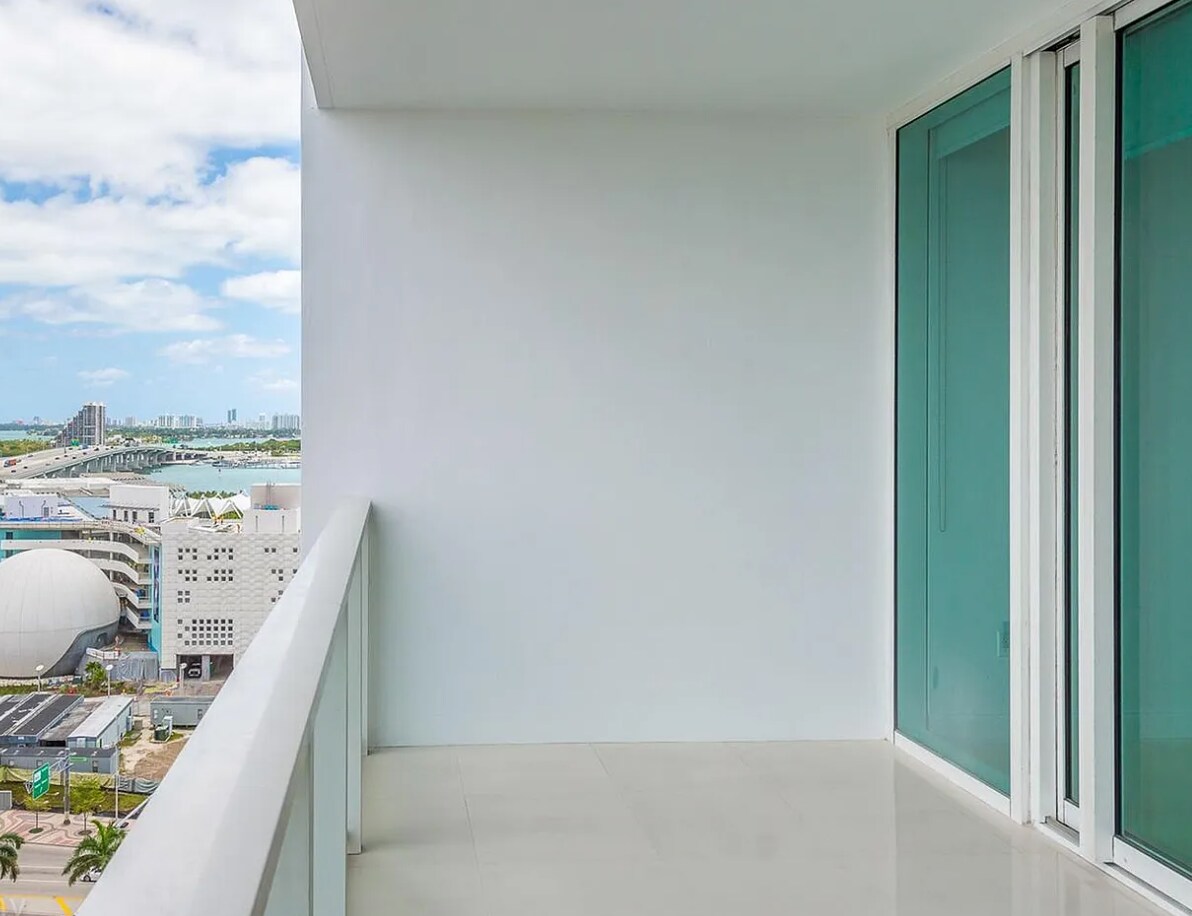 Building Photo - 1040 Biscayne Blvd