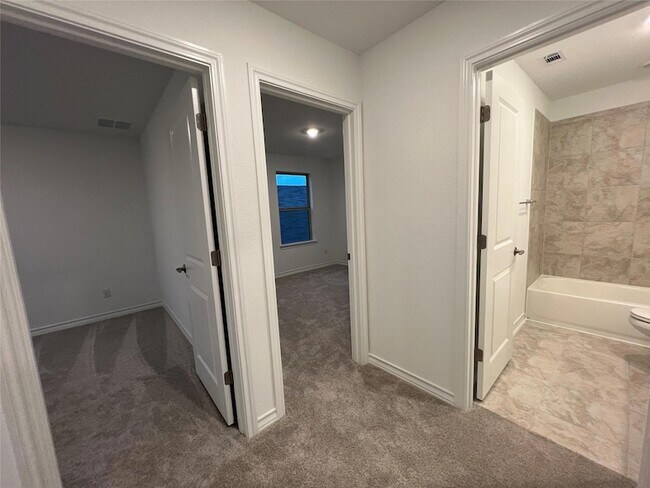 Building Photo - 497 Papaya Dr