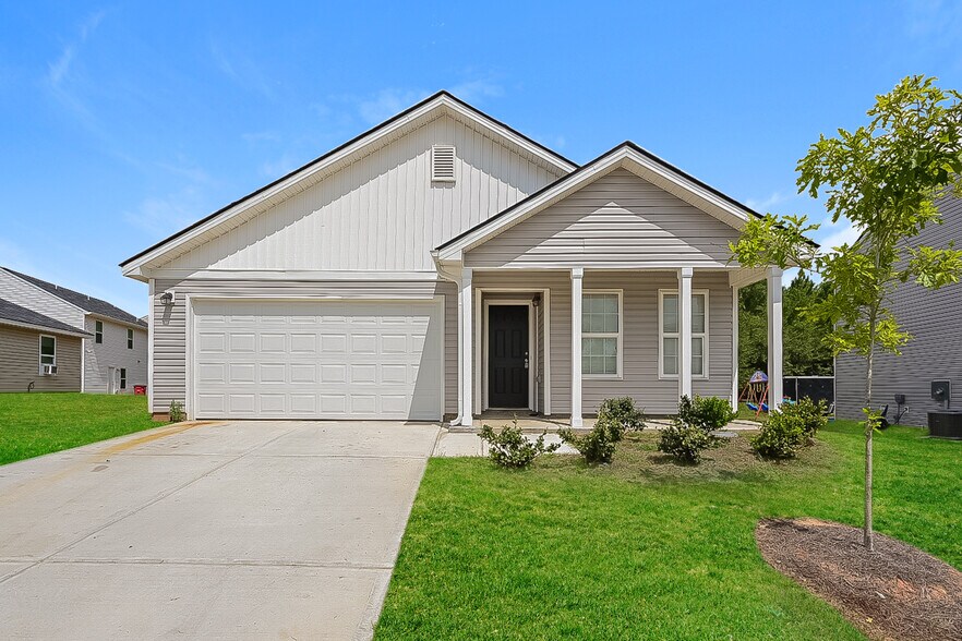 Primary Photo - 145 Cold Creek Pkwy