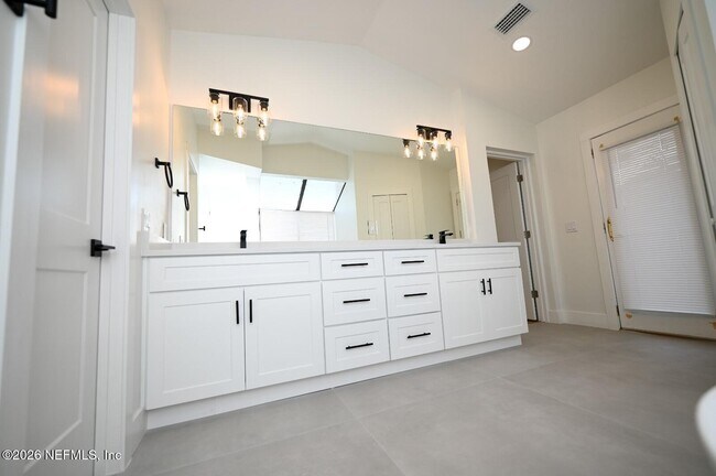 Building Photo - 4632 Corrientes Cir N