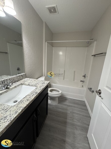 Building Photo - 1 Emerald Trail