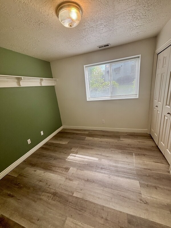 Building Photo - 215 S 1050 W