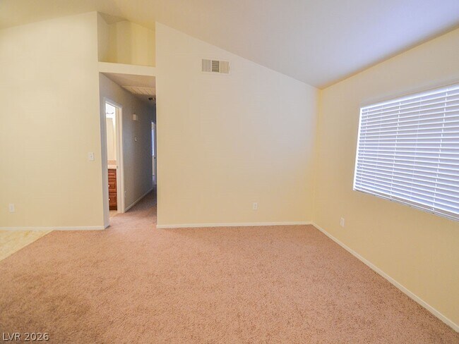 Building Photo - 3825 Gulliver St