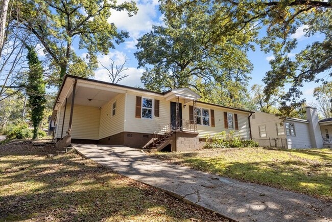 Building Photo - 1153 Linwood St