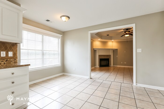 Building Photo - 10708 Stoneridge Dr