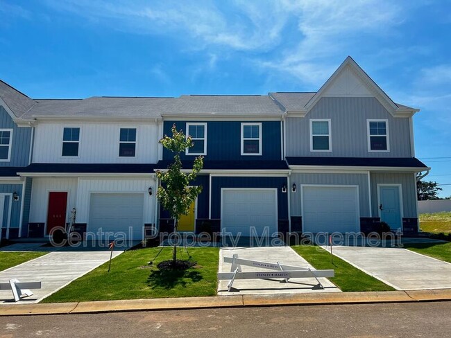 Building Photo - 509 Arrabelle Way