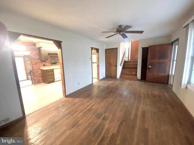 Building Photo - 19 Merriman Rd