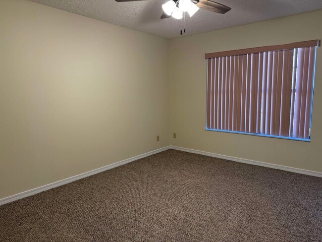 Building Photo - 6741 Veronica Ct