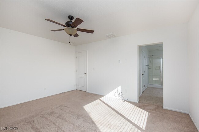 Building Photo - 888 Royal Amethyst Way