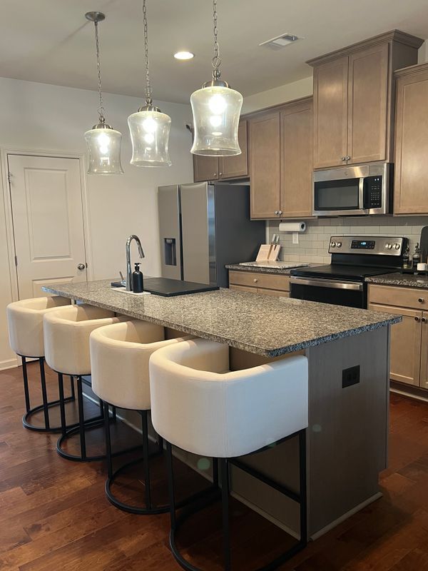 Building Photo - 832 Ambient Way