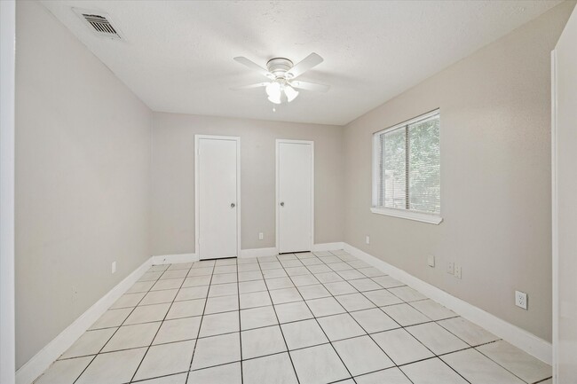 Building Photo - 19822 Winding Branch Dr