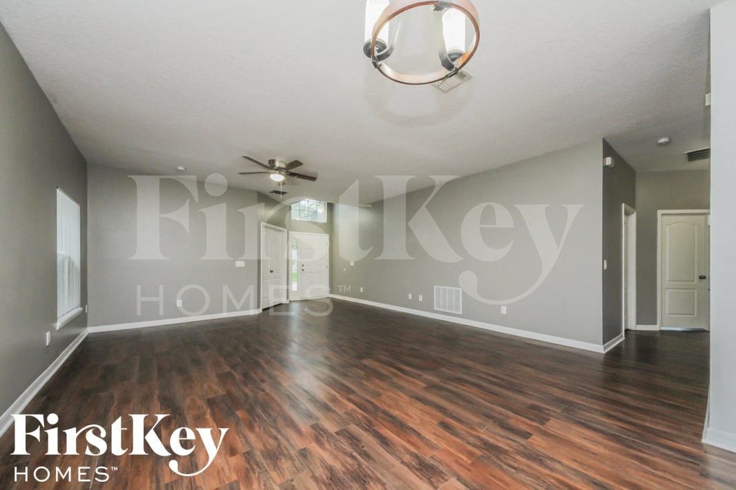 Building Photo - 4302 Hidden Meadow Dr