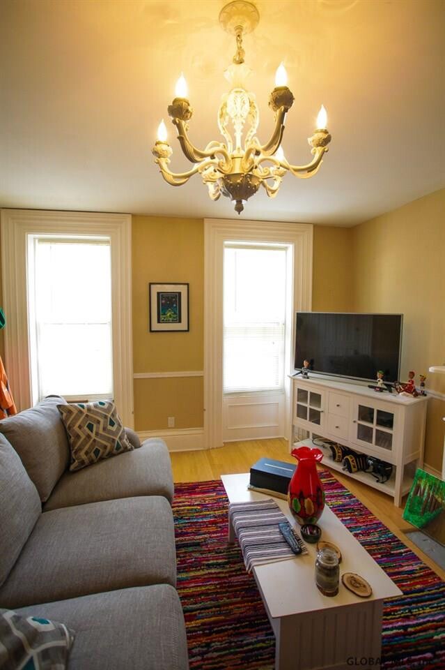 Building Photo - 69 Lawrence St