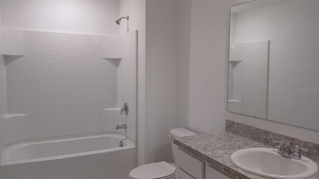 Building Photo - 421 Madison Dr