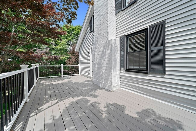 Building Photo - 37 Wolcott Rd