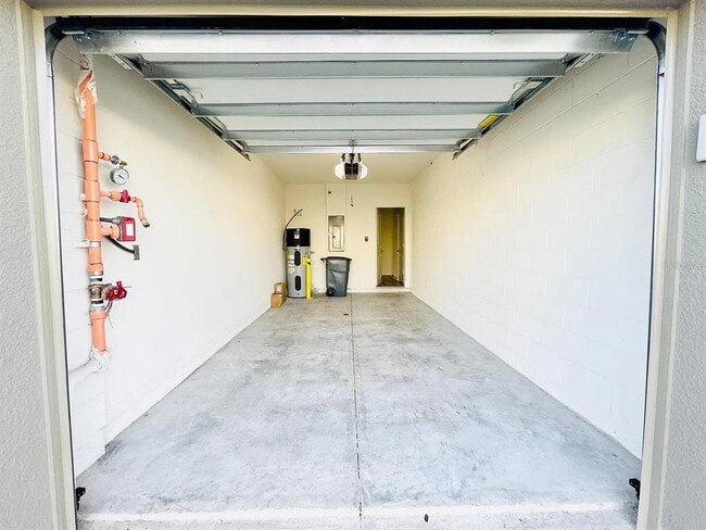 Building Photo - 2302 Carrabelle Wy