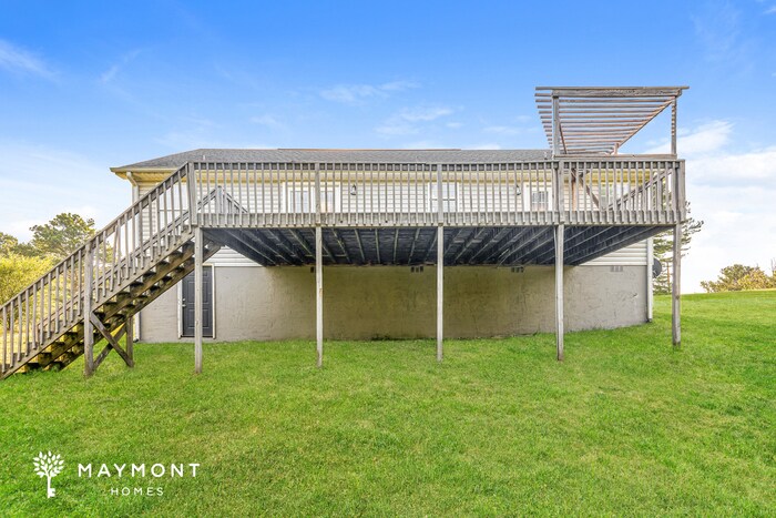 Building Photo - 566 Commissary Rd