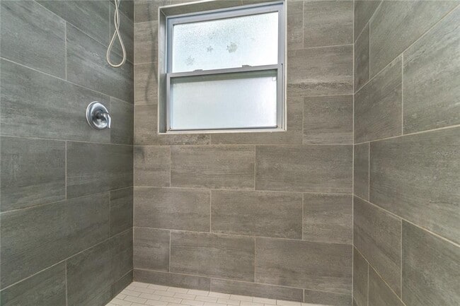 Building Photo - 1207 Cypress St