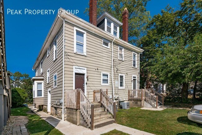 Building Photo - 311 E 17th Ave