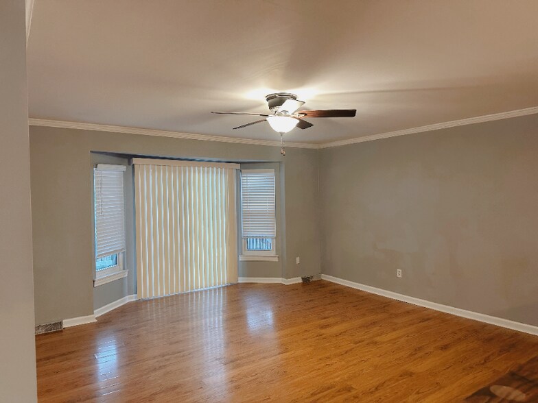 Building Photo - 59415 Grand River Ave