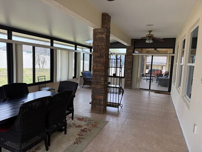 Building Photo - Gorgeous 5 bedrooms, 4 bath, 3 car garage single family home in Clermont