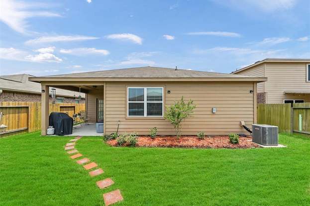 Building Photo - 5114 Harbor Palm Dr