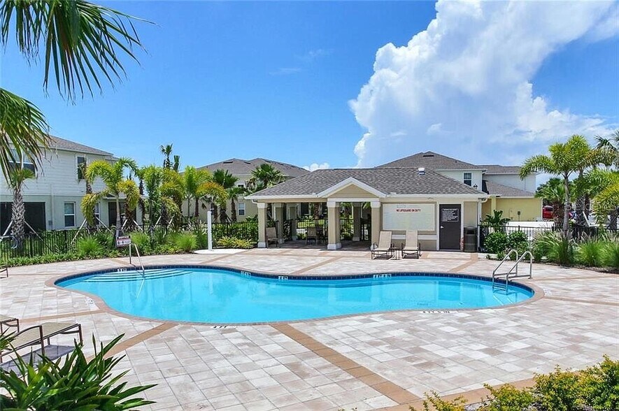 Amenities - 10958 Verawood Dr