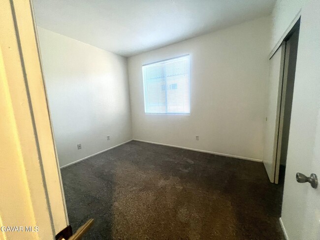 Building Photo - 2535 E Norberry St