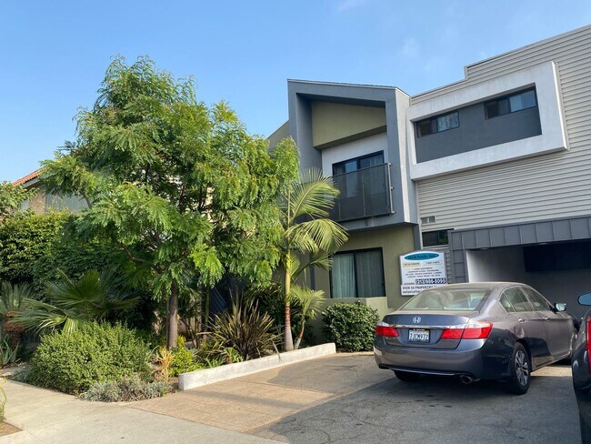 Building Photo - pac126