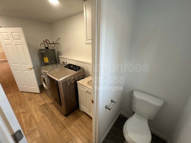 Building Photo - 2500 SW 83rd St