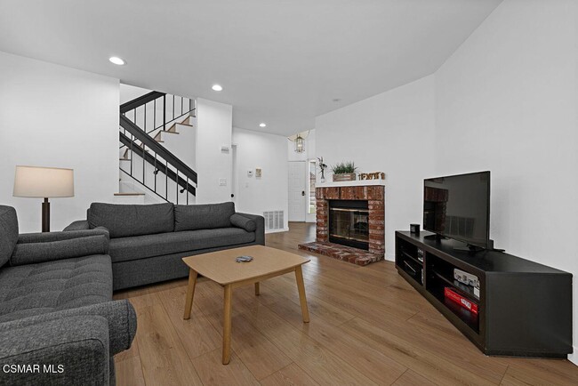 Building Photo - 4139 Lost Springs Dr