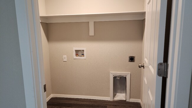 Building Photo - 2606 S Silver St