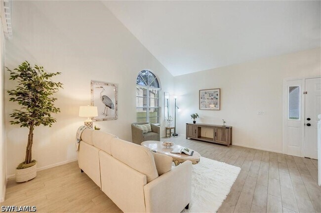 Building Photo - 940 Augusta Blvd