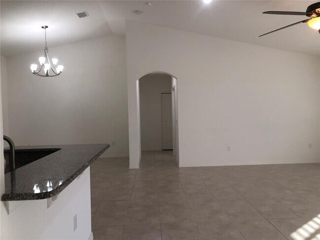 Building Photo - 3211 Silver Fin Way