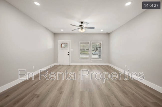 Building Photo - 3329 Hemphill St